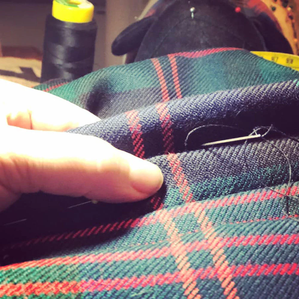 Guthrie Modern Hand Stitched Kilt - Image 2