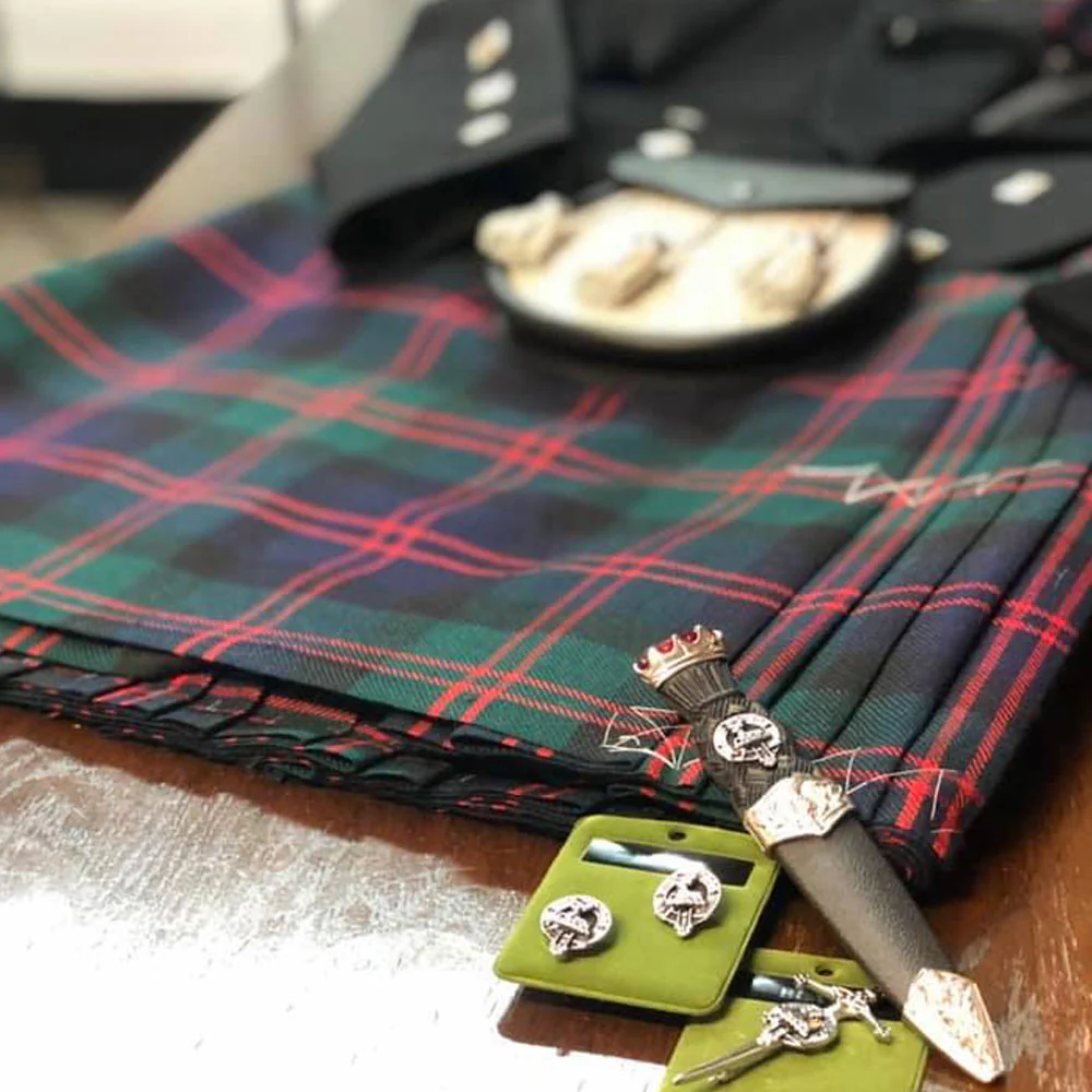 Guthrie Modern Hand Stitched Kilt - Image 4