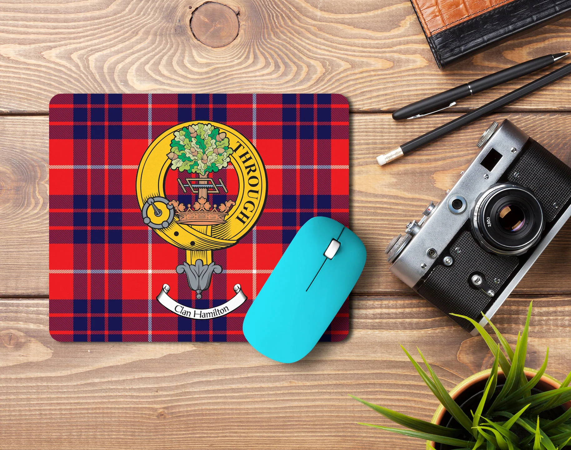 Hamilton Clan Crest Mouse Pad