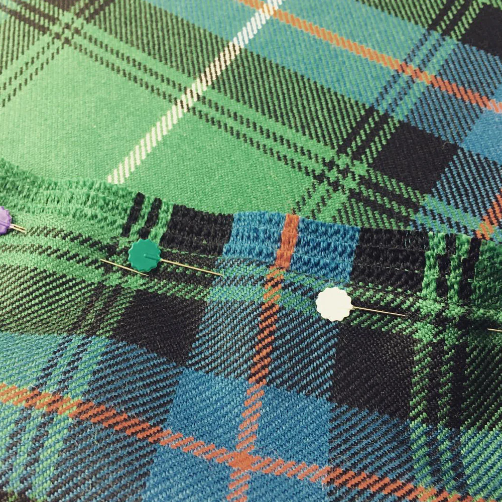 MacDonald of the Isles Ancient Heavyweight Hand Stitched Kilt - Image 3