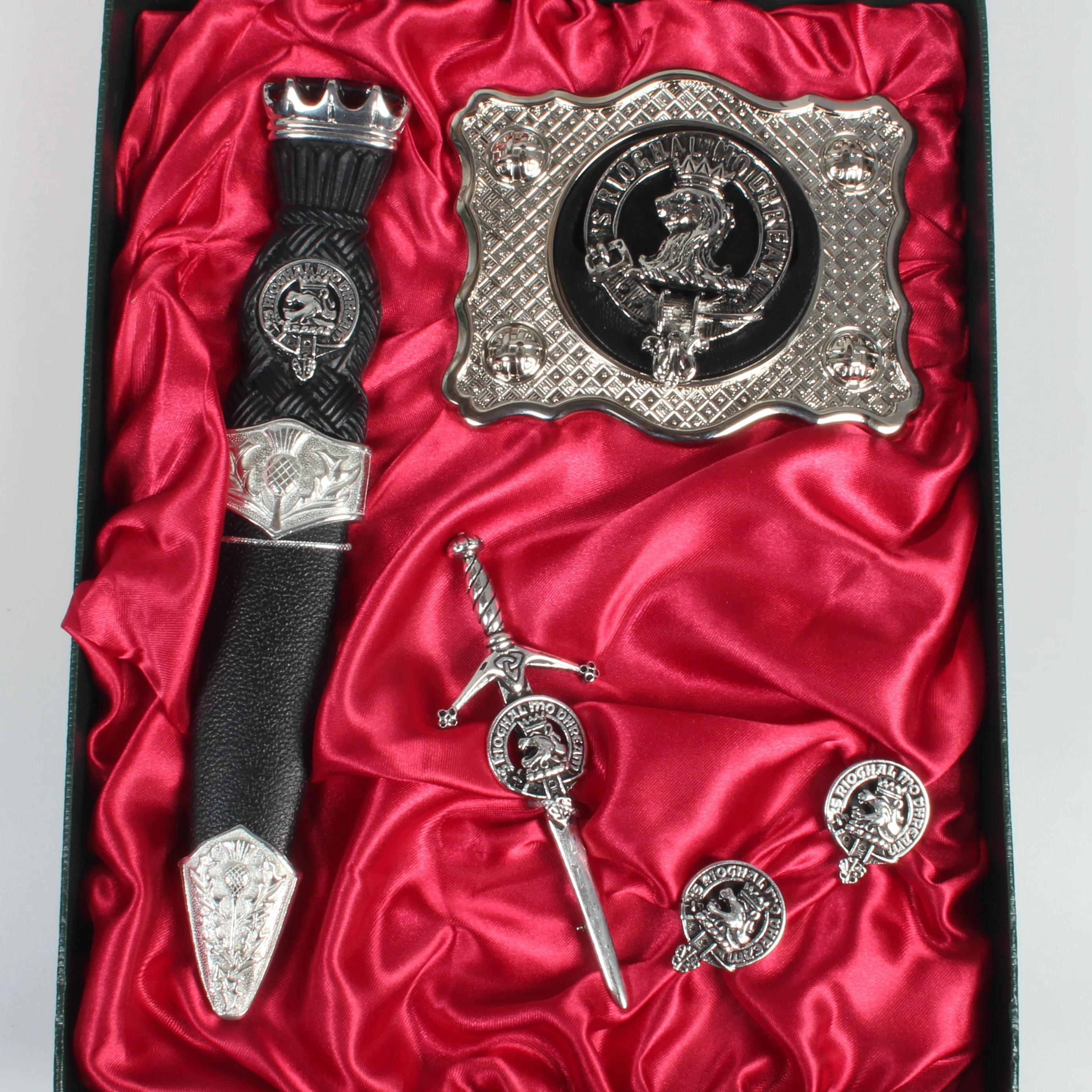 MacGregor Clan Crest Kilt Accessory Gift Set - Image 2