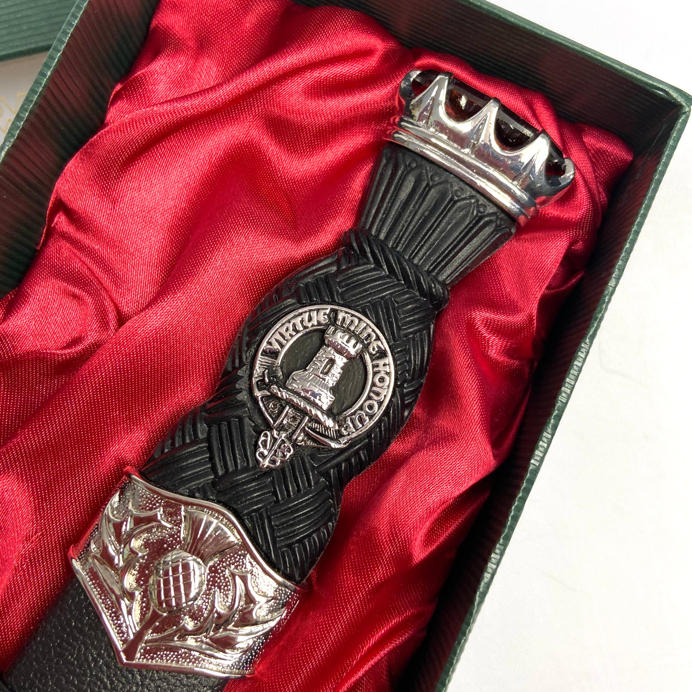 MacLean Clan Crest Stone Top Thistle Design Sgian Dubh - Image 2