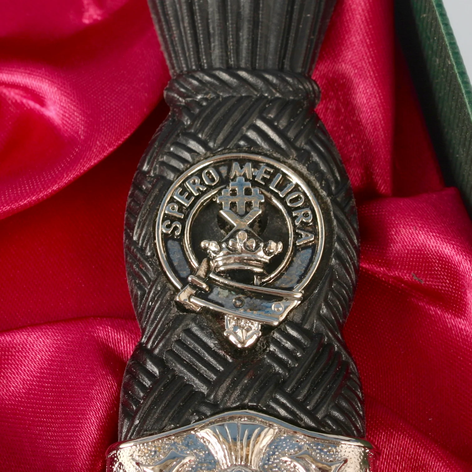 Moffat Clan Crest Stone Top Thistle Design Sgian Dubh - Image 2